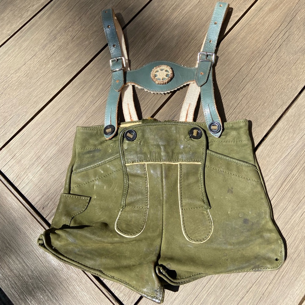 Lederhosen purse